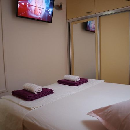 Apartments Iva Und Franka โอมิช ภายนอก รูปภาพ