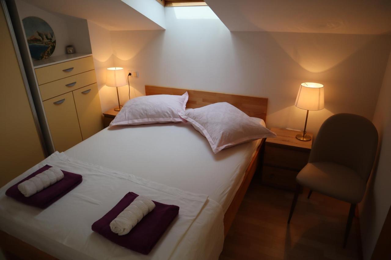 Apartments Iva Und Franka โอมิช ภายนอก รูปภาพ