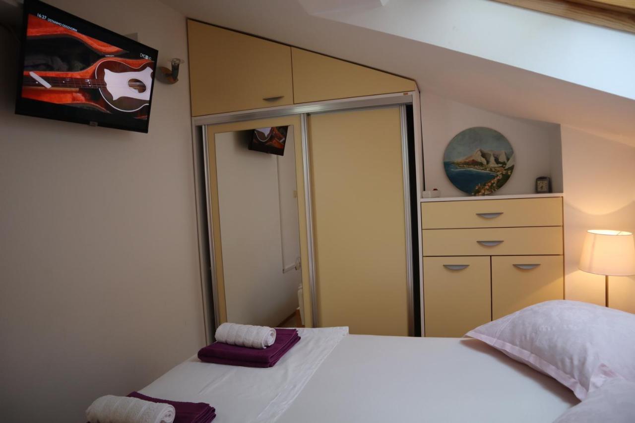 Apartments Iva Und Franka โอมิช ภายนอก รูปภาพ