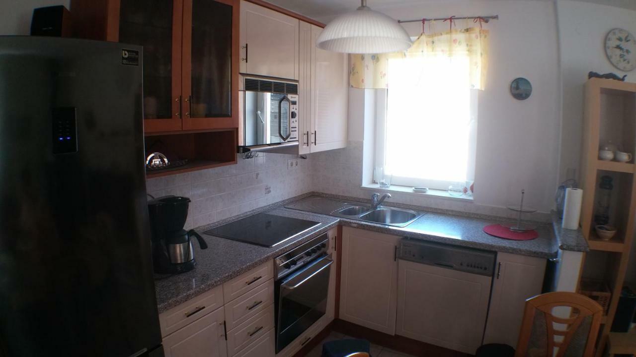 Apartments Iva Und Franka โอมิช ภายนอก รูปภาพ