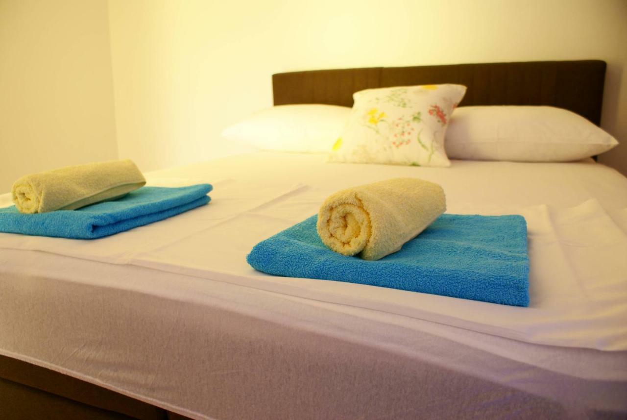 Apartments Iva Und Franka โอมิช ภายนอก รูปภาพ